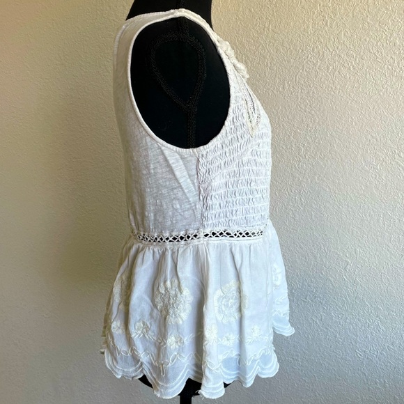 Anthropologie • Off White Meadow Rue Sleeveless Ruched T-Shirt Top Blouse - Picture 4 of 13